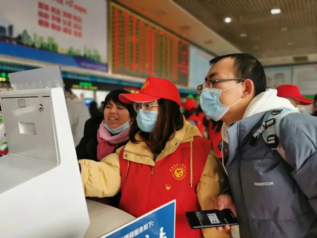 高速服务区大变样!停车更便、服务更暖