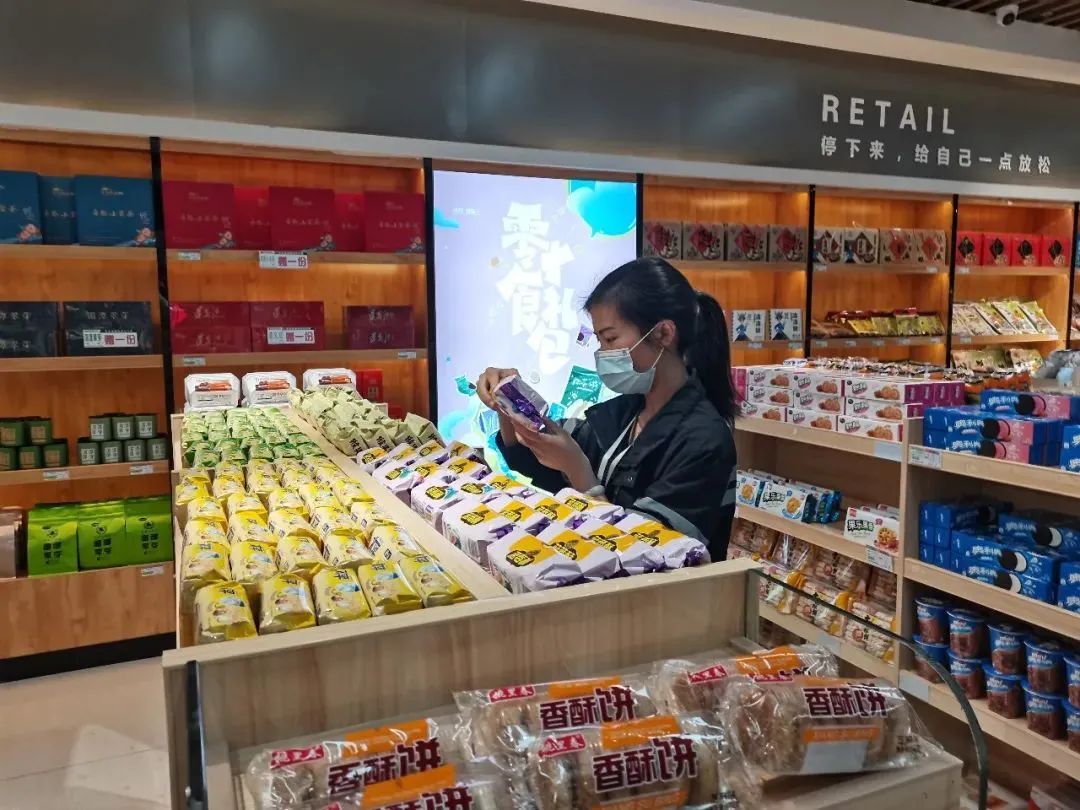 高速服务区大变样!停车更便、服务更暖