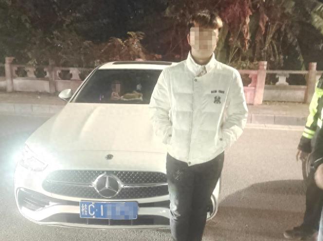 16岁少年无证酒驾屡教不改，桂林交警严肃教育