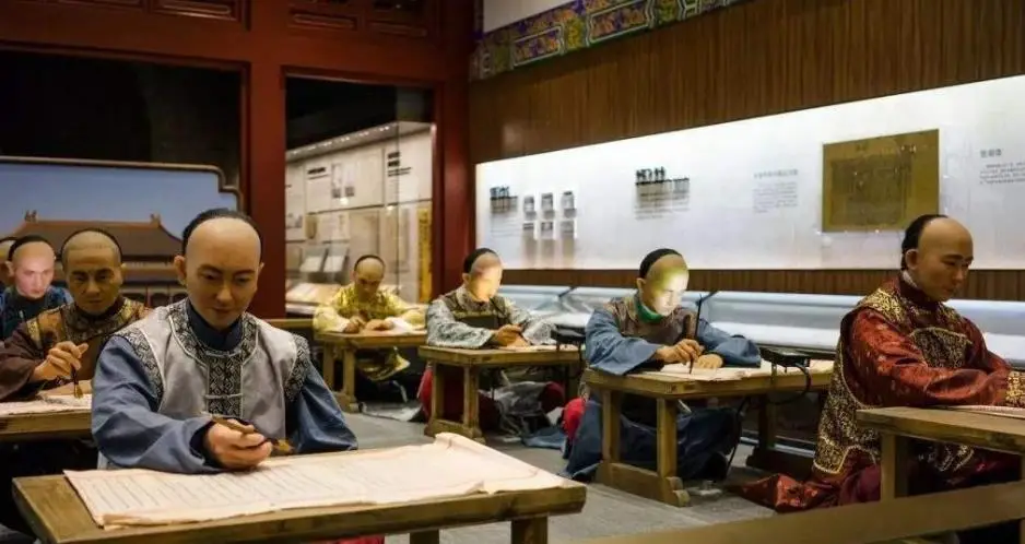 高考状元与古代科举状元对比:地位荣耀及历史文化价值差异