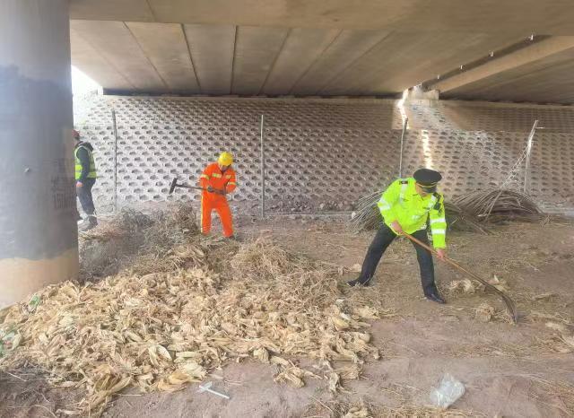 潍坊多部门联合开展高速春季防火隐患排查,守护出行安全