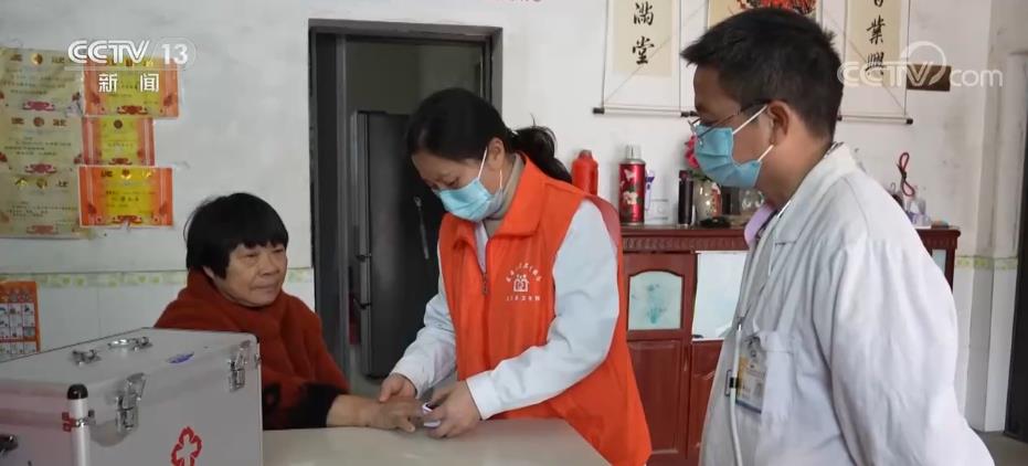 春节临近各地多措并举 保障农村地区疫情防控及就医用药需求